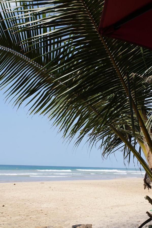 Ocean Breeze Villa Matara Bagian luar foto
