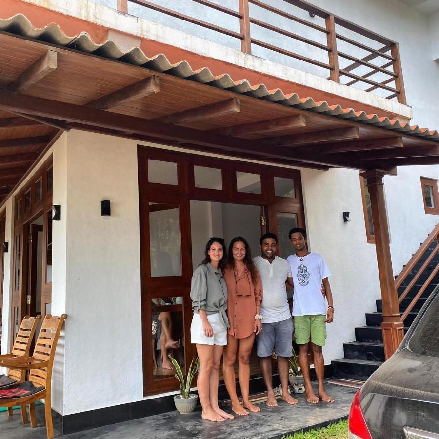 Ocean Breeze Villa Matara Bagian luar foto